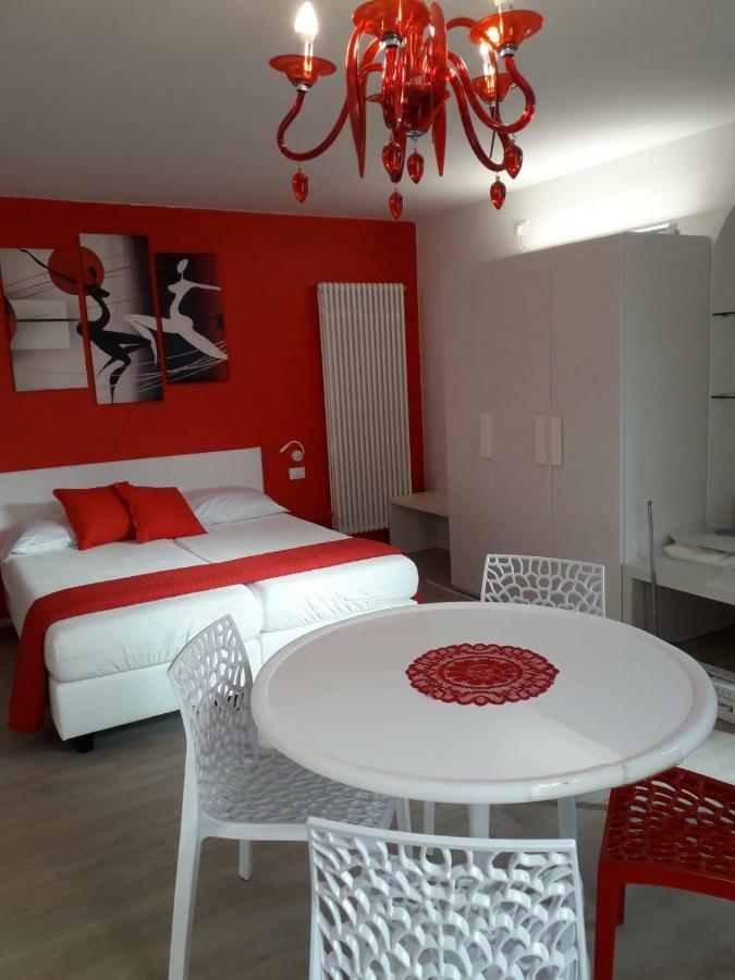 Suite Color Verona Exterior photo