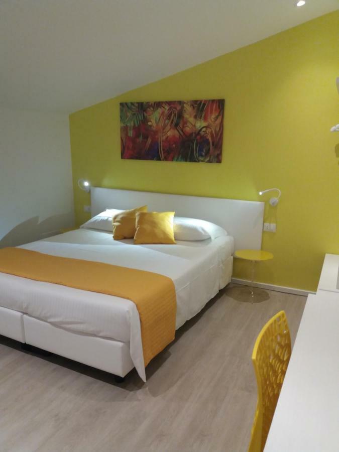 Suite Color Verona Exterior photo